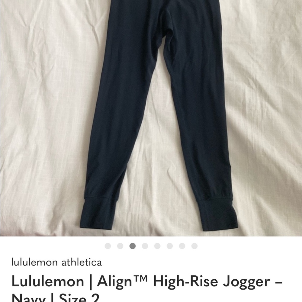 lululemon athletica women’s  Navy Jogger Pants align